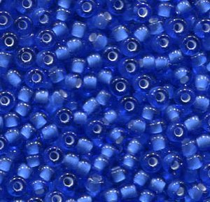 2,6mm Rocailles Blau mit  Weieinzug 35056