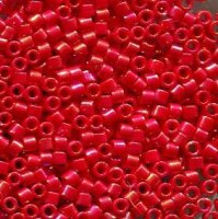 Farbe Rot, Miyuki Delica 1,6 mm sind zu 5gr....