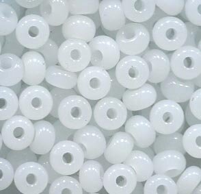 4mm Rocailles Opalweiß Transparent 02090