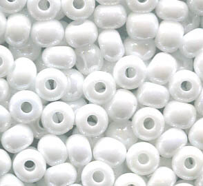 4mm Rocailles Weiß Perlglanz 46102