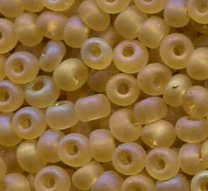 4mm Rocailles Cremebeige Matt Rainbow 11050