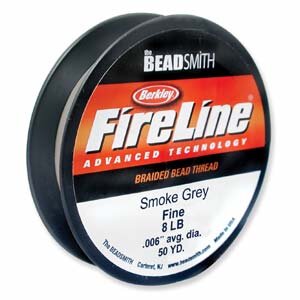 8LB, 0,15mm Fireline Bead Thread Smoke, 45m, 3,9kg Reisfestigkeit