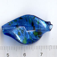Glasperlen Raute gedreht Blau