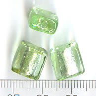 Glasperlen Quadrat Hellgrün
