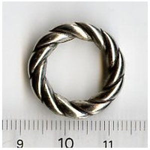 C.C.B. Kunststoffperle Ring