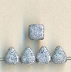 Tschechische Two-Hole Tile Pyramide Chalk Blaugrau bedampft