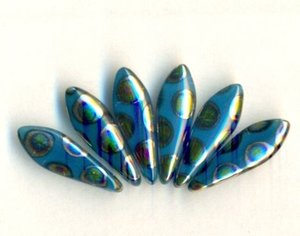 Dagger Beads Opak Blau mit Peacock bedampft