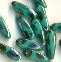 Dagger Beads Opak Türkisgrün mit Peacock bedampft