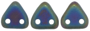 2 Loch Perlen CzechMates Triangle Matte Iris Green