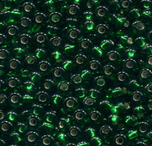 2,6mm Rocailles Grün mit Silbereinzug 57060
