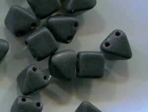 Tschechische Two-Hole Tile Pyramide JET MATT