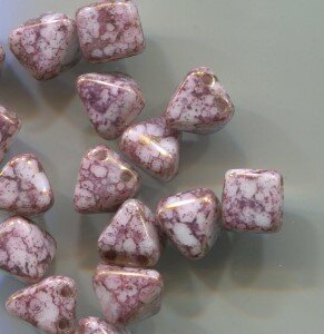 Tschechische Two-Hole Tile Pyramide ALABASTER ROSE GOLD TEACOTTA