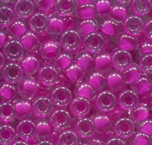 15/0 Roc. Crystal Lined Fuchsia 209