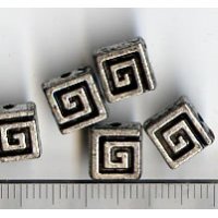 20 Stück C.C.B. Kunststoffperlen