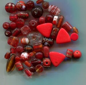 Glasperlenmix Rot