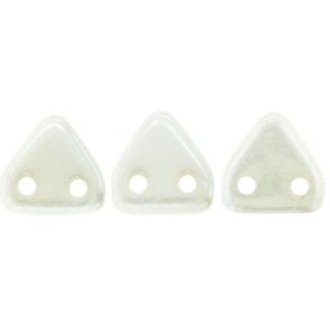 2 Loch Perlen CzechMates Triangle Cream Pearl*