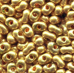 250 gr. 3,2x 6,5mm Farfalle Rocailles Grn mit Gold bedampft