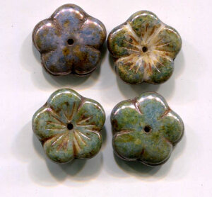 14mm Blüten CHALK BLUE GLAZE 03000/65431