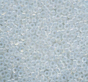 50gr. 15/0 Roc. White Opal 550