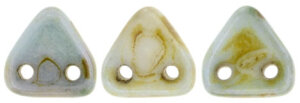 2 Loch Perlen CzechMates Triangle Opaque Green Luster