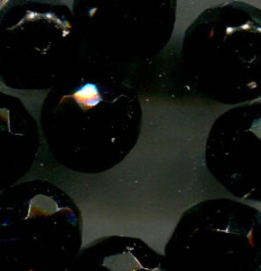 100Stück 10mm Facettiert Opak Schwarz