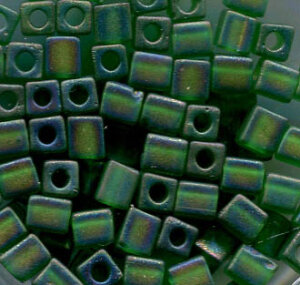 4 mm Würfel Matt Transparent Green AB 146FR