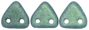 2 Loch Perlen CzechMates Triangle METALLIC SUEDE LIGHT GREEN 23980/79051