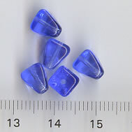 Glasperlen Pyramide Blau