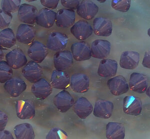 4mm Preciosa Doppelkegel Amethyst Opal 21110