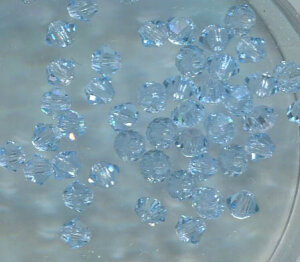 3mm Preciosa Doppelkegel Aquamarine 60000