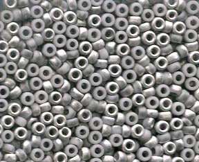 50gr. 15/0  Roc. Labrador Matte/White Special Coating 4558