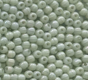 2mm Glasperlen ALABASTER LIGHT GREEN LUSTER 02010/14457