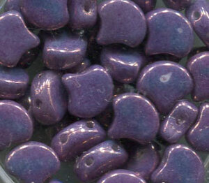 MATUBO® GINKO LEAF BEADS VEGA ON CHALK 03000/15726