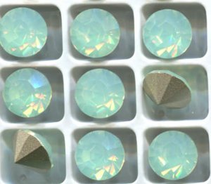 Preciosa SS39 Maxima Chrysolite Opal