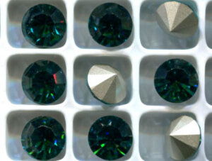 Preciosa SS39 Maxima Blue Zircon