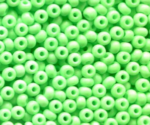 2,6mm Rocailles  OPAK NEON GREEN MATT 36756