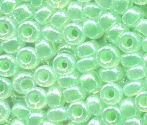50gr. 15/0 Roc. Mint Green Ceylon 520