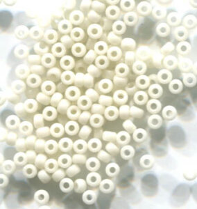 11/0 Roc. Ivory Pearl Ceylon Luster 491