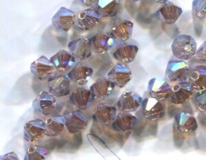 4mm Preciosa Doppelkegel Light Amethyst 2 x AB