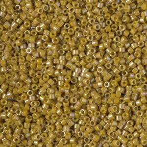 11/0 Delica Opaque Glazed Hawthorne 2272