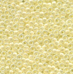 50gr. 15/0 Roc. Beige Opal Ceylon 527