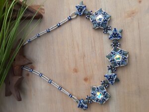 Anleitung Kette Stardust Blau von Tanja Fritsche