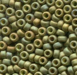 50gr. 15/0 Roc. Fancy Frosted Light Olive Iris 2033