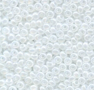2,6mm Rocailles Weiß Opal Perlglanz 57102