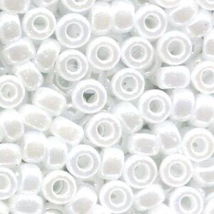10/0 Roc. White Pearl Ceylon  528