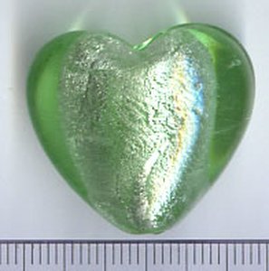 Glasperle Herz Hellgrün