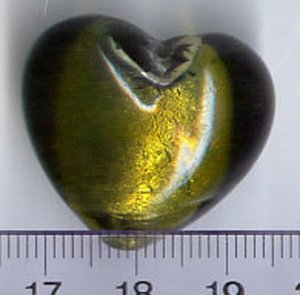 Glasperle Herz Olive