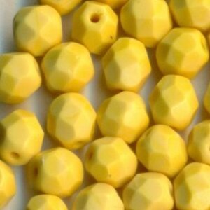 6mm Facettiert  Opak Gelb