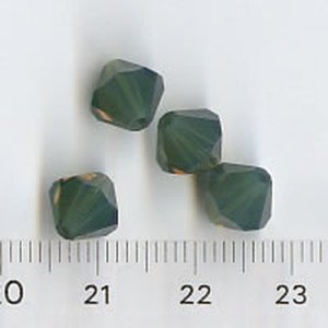 8mmSwarovski Palace Green Opal*