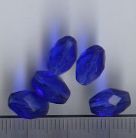 Facettiert Oval Blau